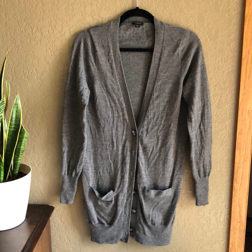 Ann Taylor 100% extra fine merino wool
